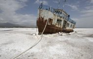 اثرات احتمالی خشکی دریاچه ارومیه بر روی 15هزار نفر بررسی می شود