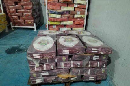 کشف و ضبط ۳۰۰ کیلوگرم گوشت بوقلمون تاریخ منقضی در پیرانشهر