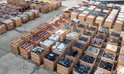 قاچاق ۴٣ کانتینر با سوءاستفاده از کارت‌های کوله‌بری در آذربایجان غربی