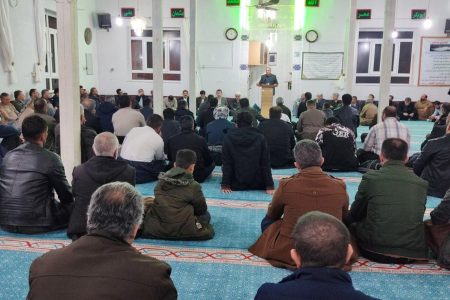 دیدار چهره به چهره فرماندار پیرانشهر با مردم شهر لاجان