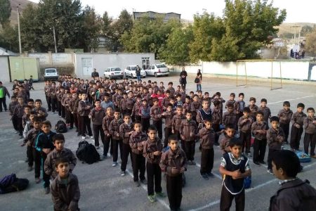 دلیل اصلی افت تحصیلی مشکلات اقتصادی است/ در ۱۵سال گذشته، هم دولت وهم خانواده ها برای تحصیل ، کمتر خرج می کنند