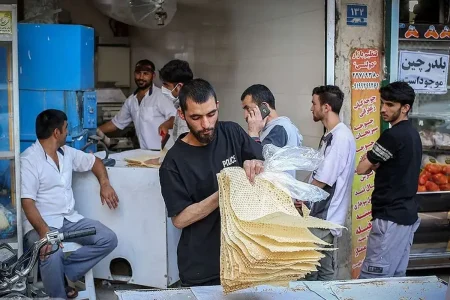 رفع مشکل کمبود نان در پیرانشهر نیازمند اقدام مردم و مسوولان